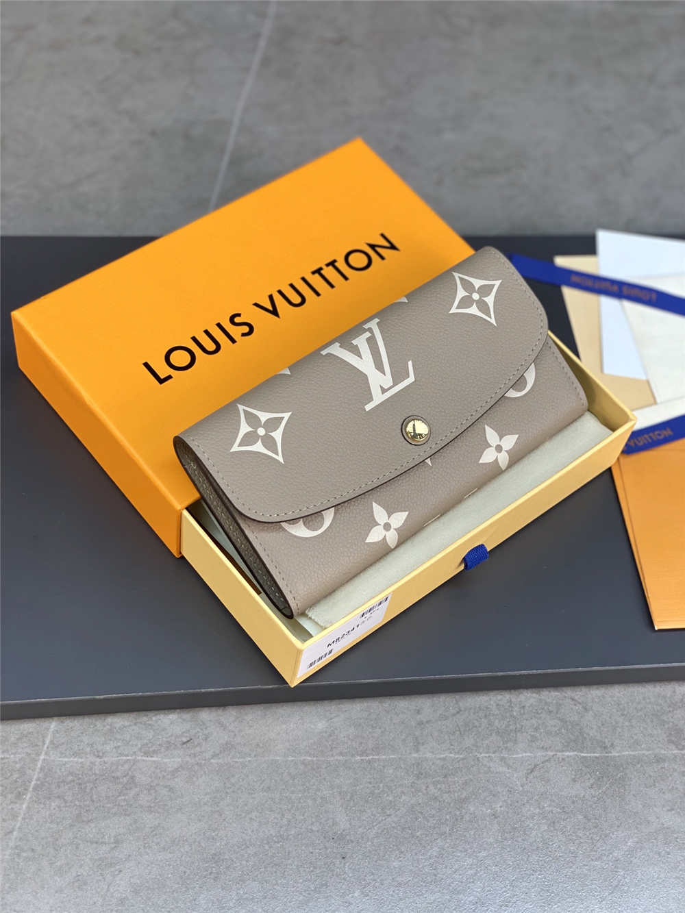 Louis Vuitton wallet M82341 2025 new 